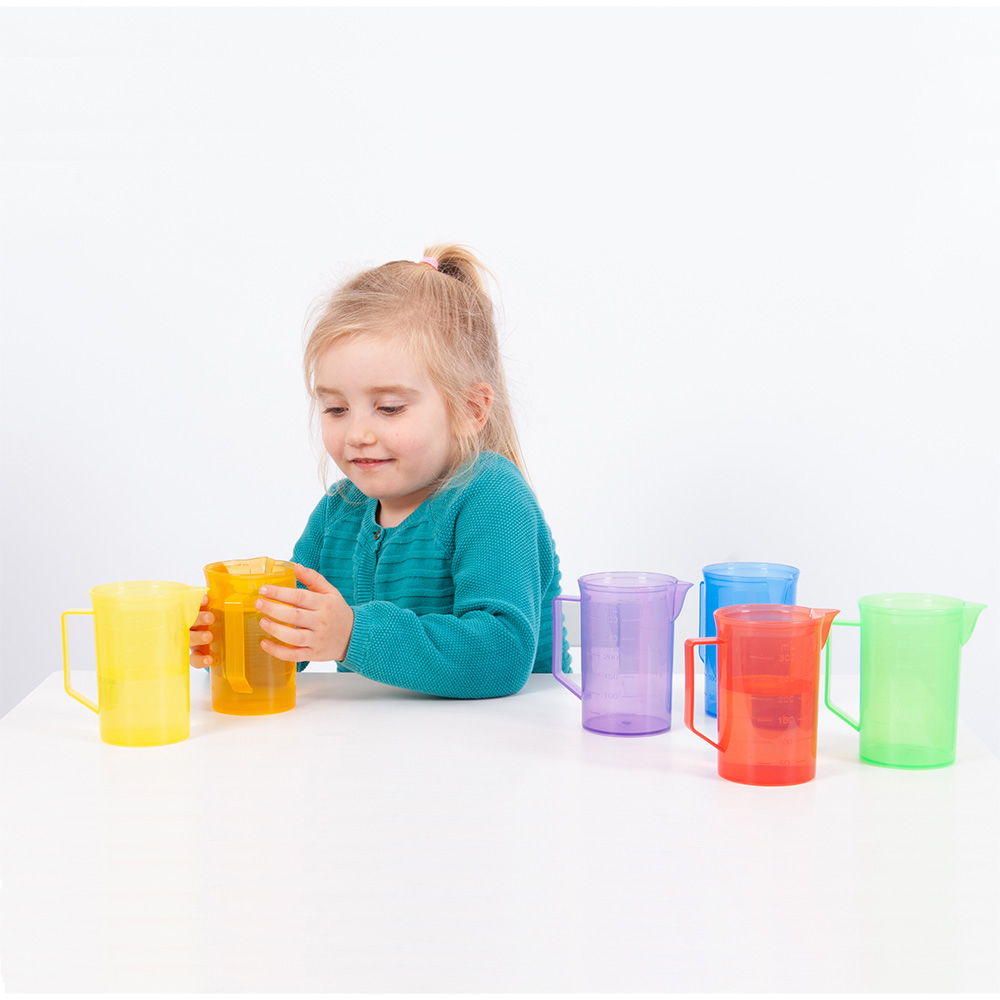 Bägare i glada färger