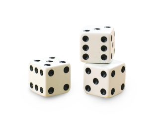 Tärningar 6 sidiga vita 96 st_fp