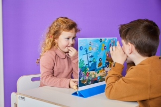 Dialo världen, beskriv vad du ser - kommunikationsspel